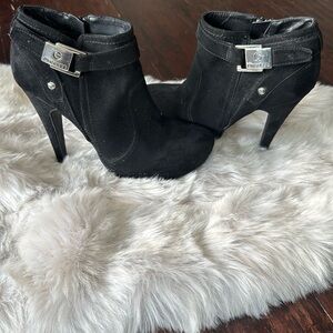 Guess low high heel boots